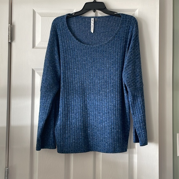 Nee Denim sweater - Picture 2 of 5